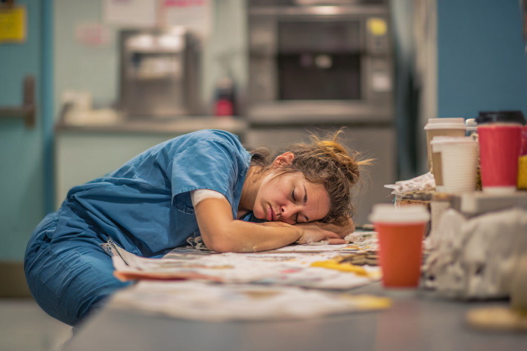 Colitis por estrés laboral: lo que todo trabajador debe saber