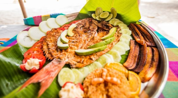 La Ruta del Marisco: Más allá del Aguachile