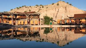 Ojo Caliente: Agua termal para recargar energías al borde de la ruta
