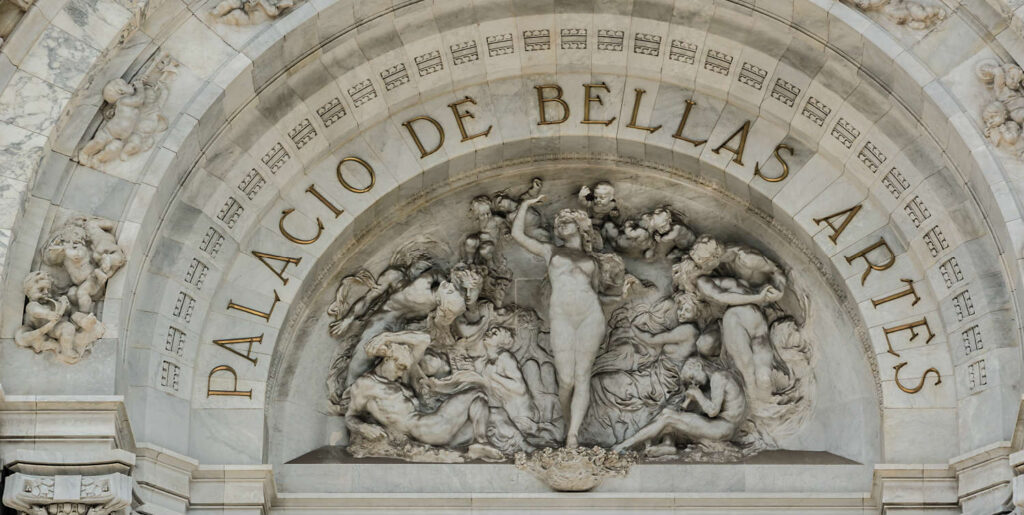 El Palacio de Bellas Artes: El templo del arte, la historia y el color en México