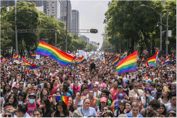 Marcha Pride CDMX 2026: El asfalto de la capital se tiñe de arcoíris este 27 de junio