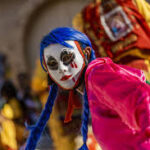 El desierto se ilumina: El místico ritual de los Matachines en la Fiesta del Santo Cristo de la Capilla en Saltillo