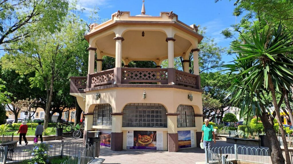 El Jardín de San Juan en El Coecillo: El corazón histórico, gastronómico y tradicional de León, Guanajuato