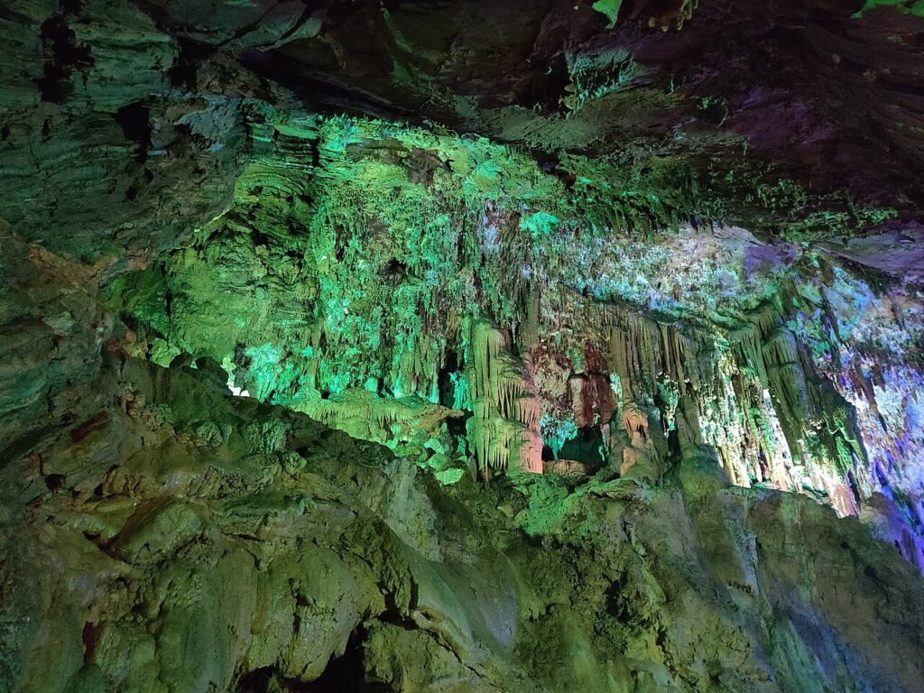 La Gruta de los Herrera: El espectacular viaje subterráneo al centro de la Sierra Gorda