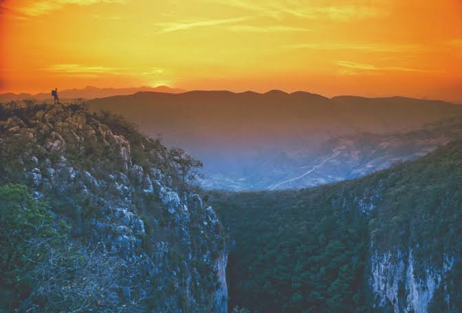 El Sótano del Barro en Querétaro: El espectacular y monumental abismo verde de la Sierra Gorda