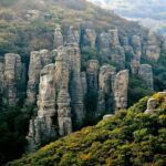 La Sierra de Lobos en Guanajuato: El espectacular laberinto de rocas, encinos y aventura en las alturas del Bajío