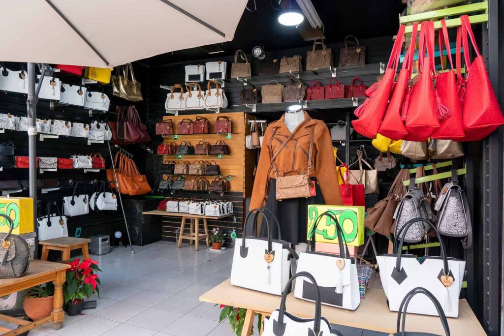 La Zona Piel de León: El paraíso comercial del calzado y la marroquinería más grande de México