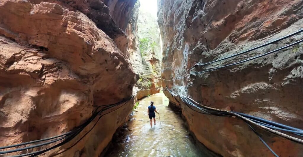 Cañón del Caracol en Maconí, Querétaro: Una aventura rocosa y refrescante